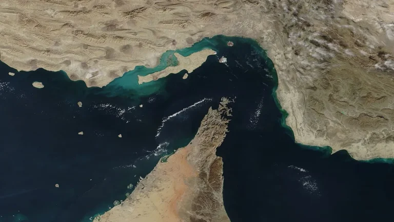 Così Hormuz ridisegna gli equilibri energetici tra Golfo e Asia